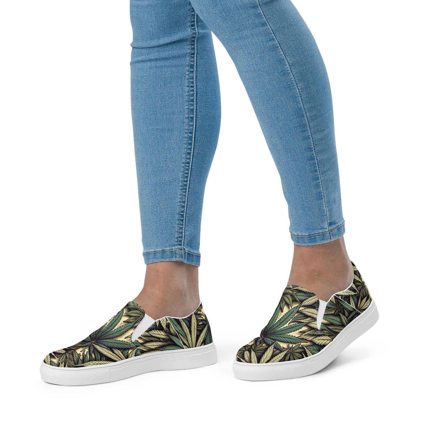 Marijuana leaf Women’s slip-on canvas shoes